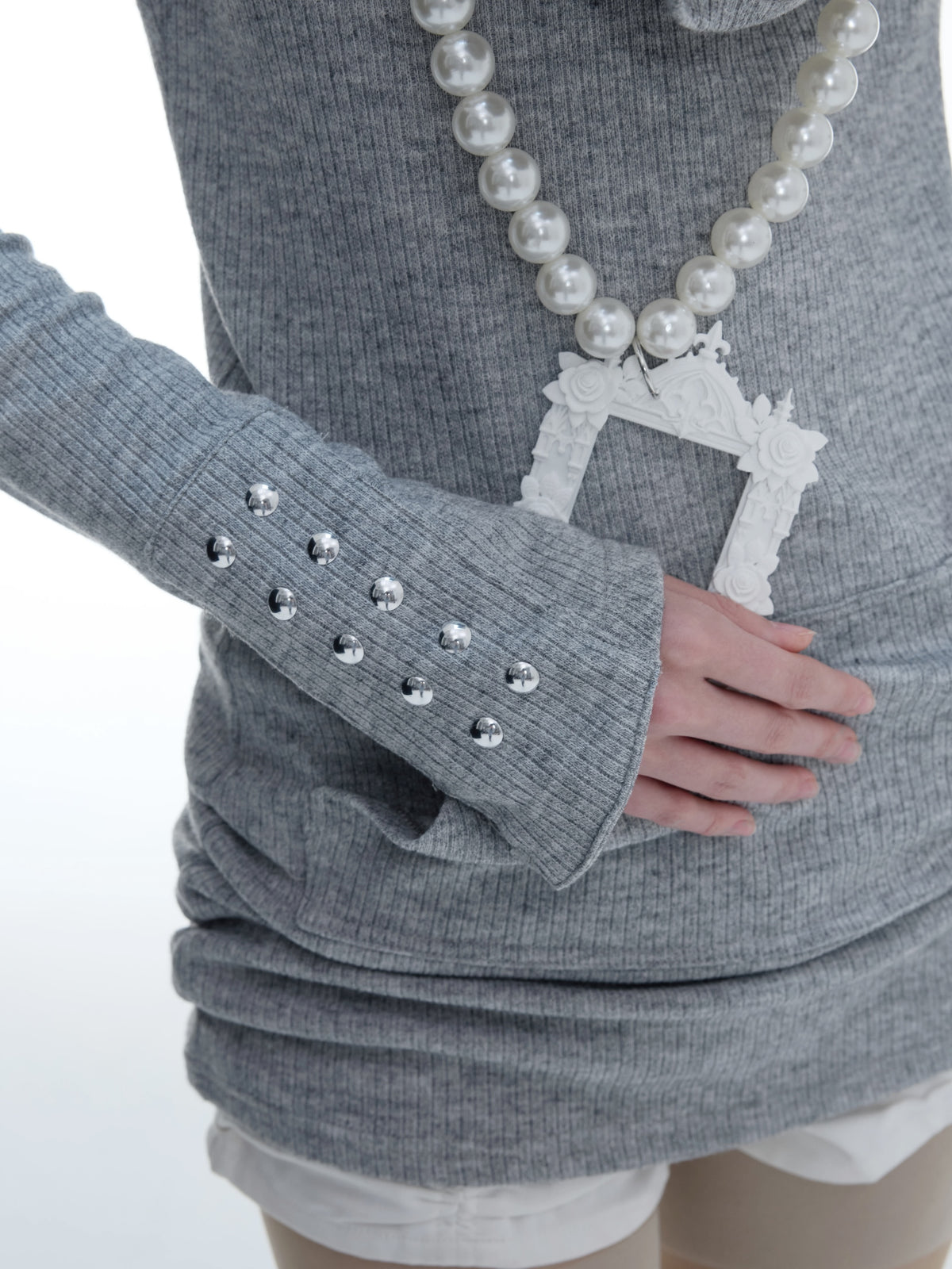 2 Ways to Wear Knit Top | Grey