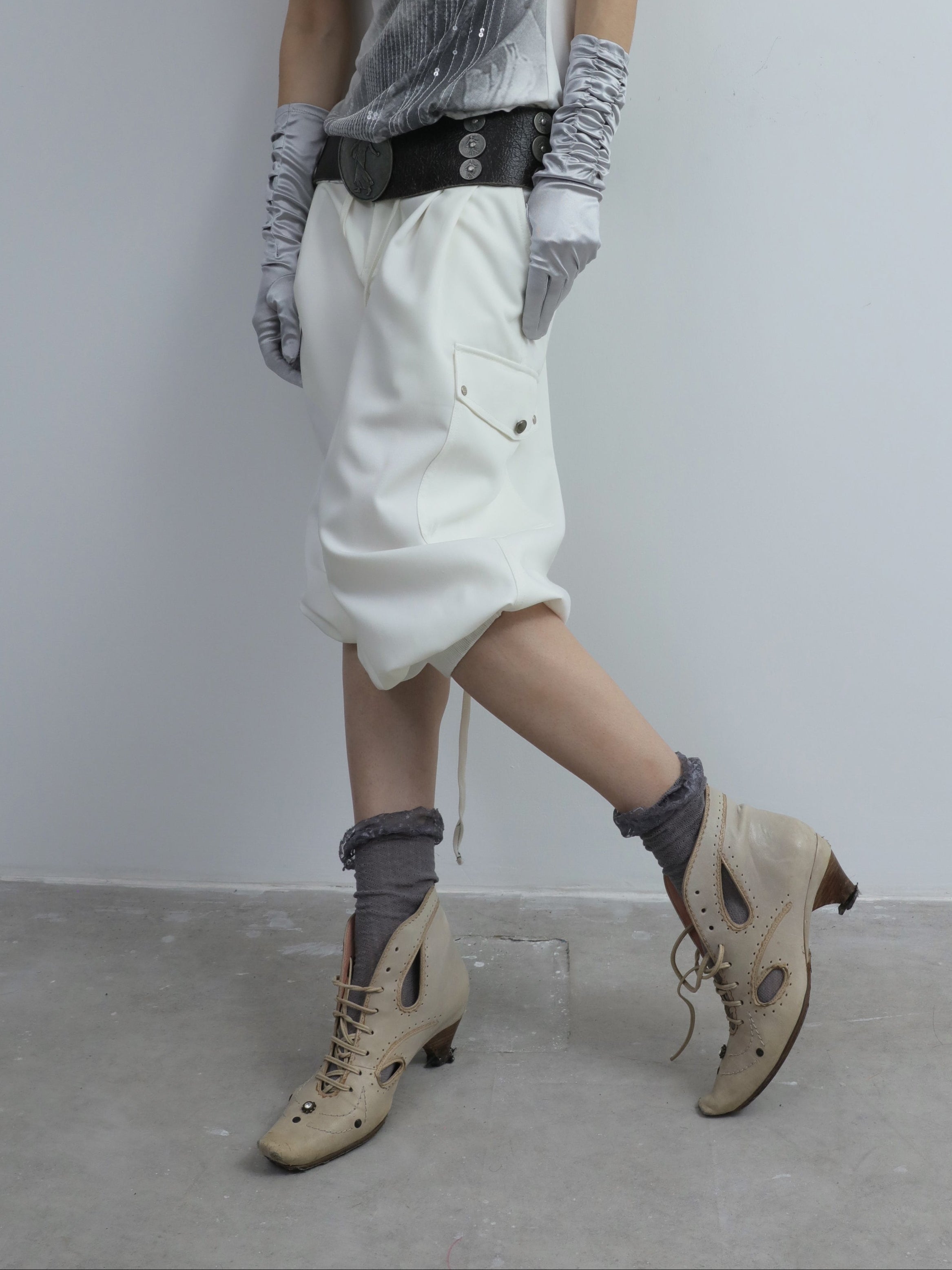 Capri Shorts | White