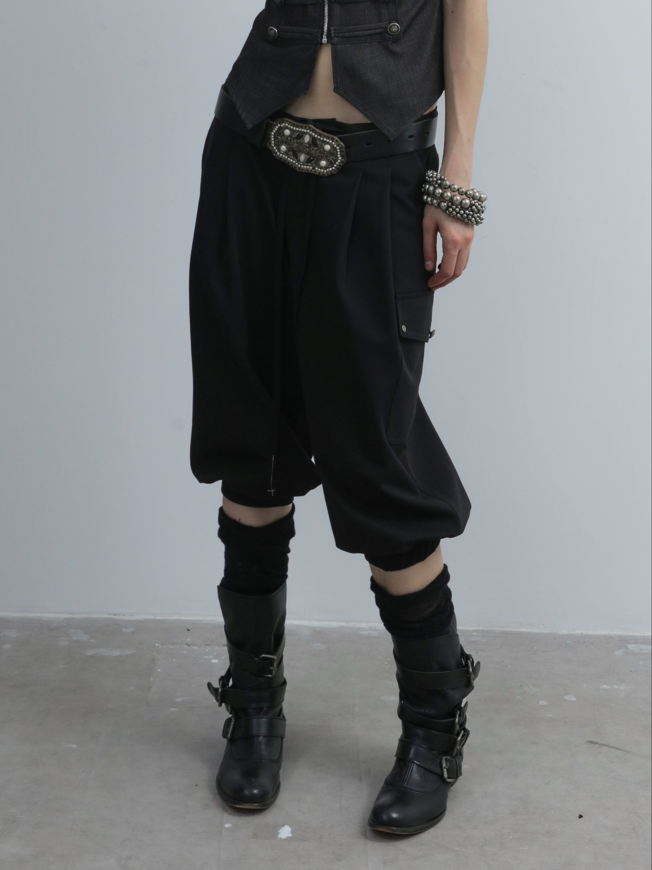 Capri Shorts | Black